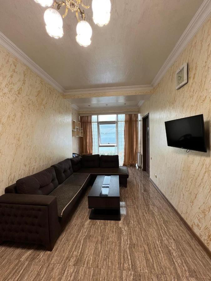 Apartment On Khimshiashvili 1 Batumi Exterior photo