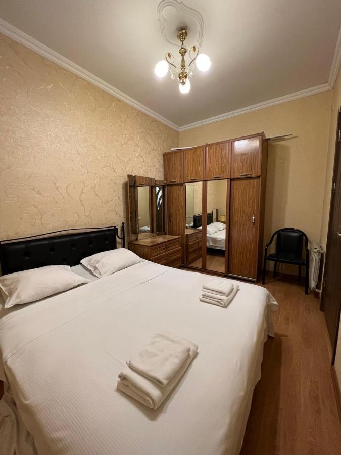 Apartment On Khimshiashvili 1 Batumi Exterior photo