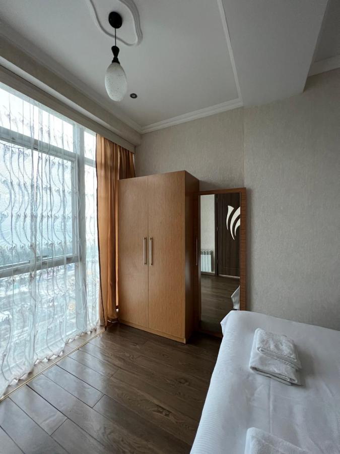 Apartment On Khimshiashvili 1 Batumi Exterior photo